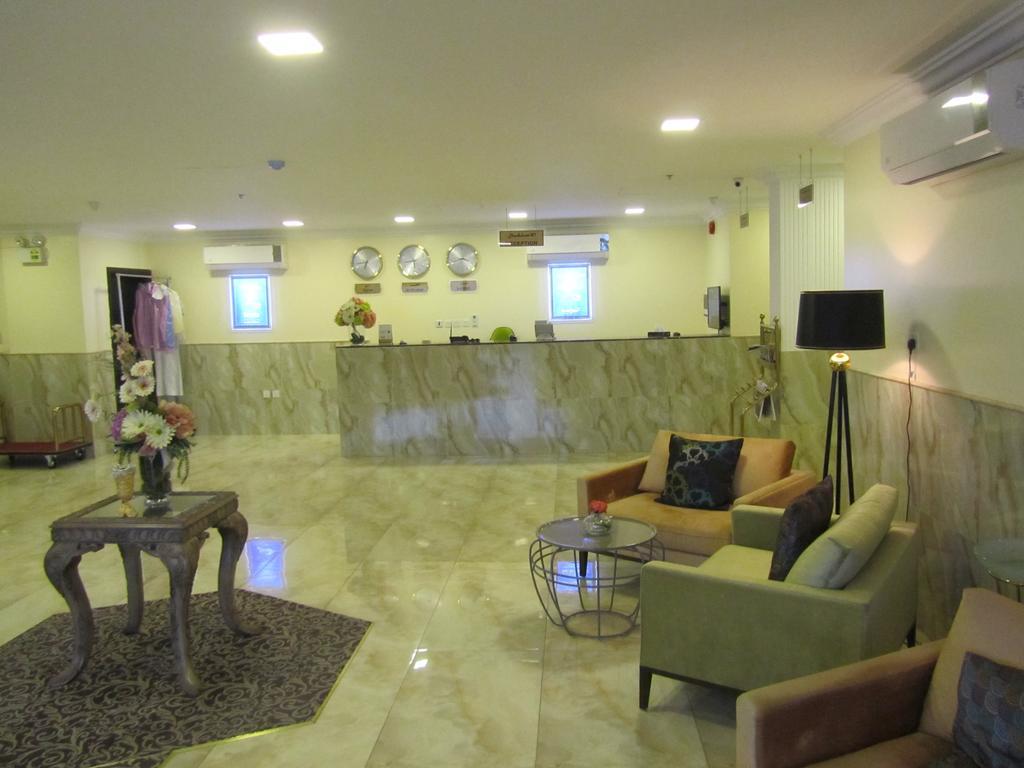 Jw Inn Hotel Nadinah Exterior photo
